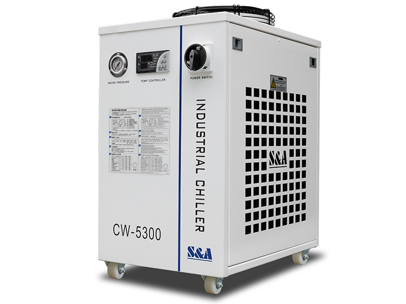 Agregaty wody lodowej chłodzone powietrzem CW-5300 o mocy chłodniczej 1800 W