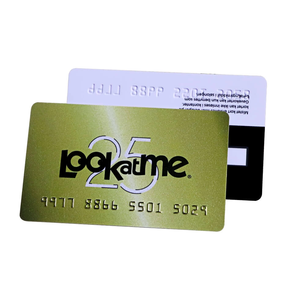 Rozmiar karty kredytowej Plastikowy kupon promocyjny PVC Karta rabatowa z wytłoczoną numeracją