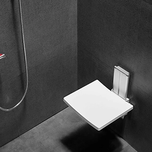 Regulowane siedzisko prysznicowe montowane na ścianie dla osób starszych