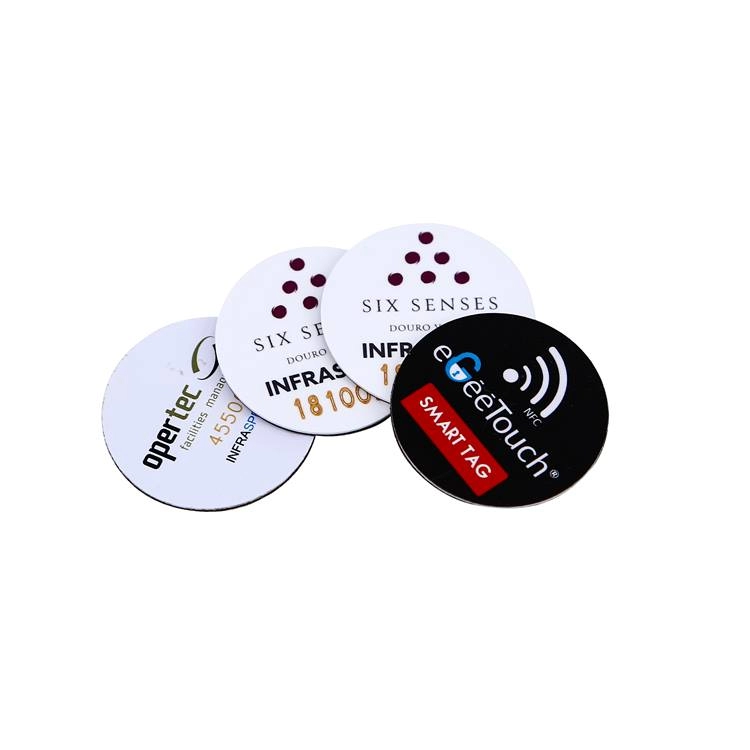 Ultralekka samoprzylepna etykieta na monety z PVC o częstotliwości 13,56 MHz RFID;