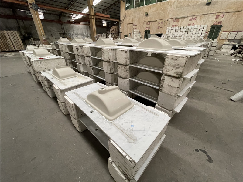 carrara white 