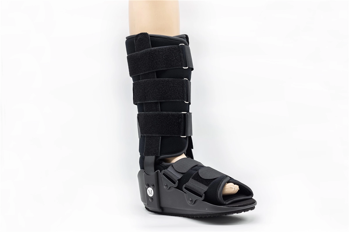 Wysokie 17-calowe chodziki ze stałą krzywką Ortezy butów z aluminiowymi wspornikami na wypadek kontuzji lub złamania kostki