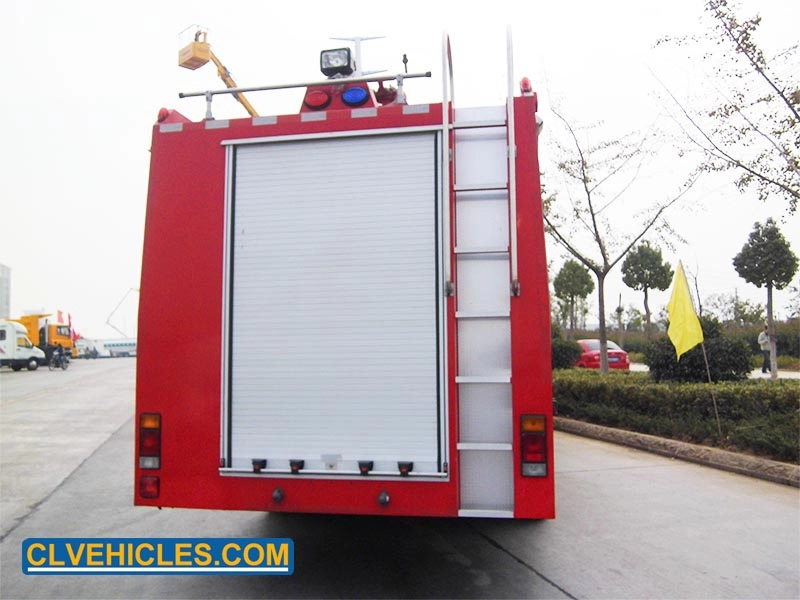 ISUZU 3000 litrowy zbiornik na wodę wóz strażacki