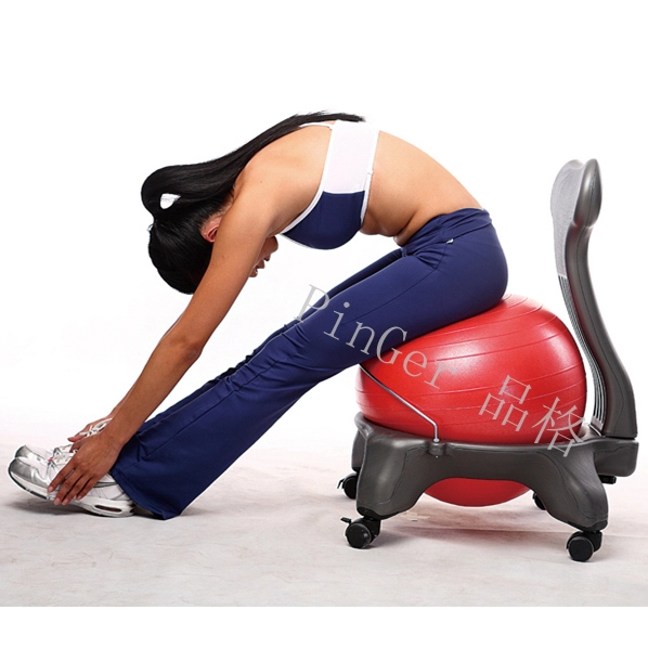 Krzesło balansujące z piłką do jogi