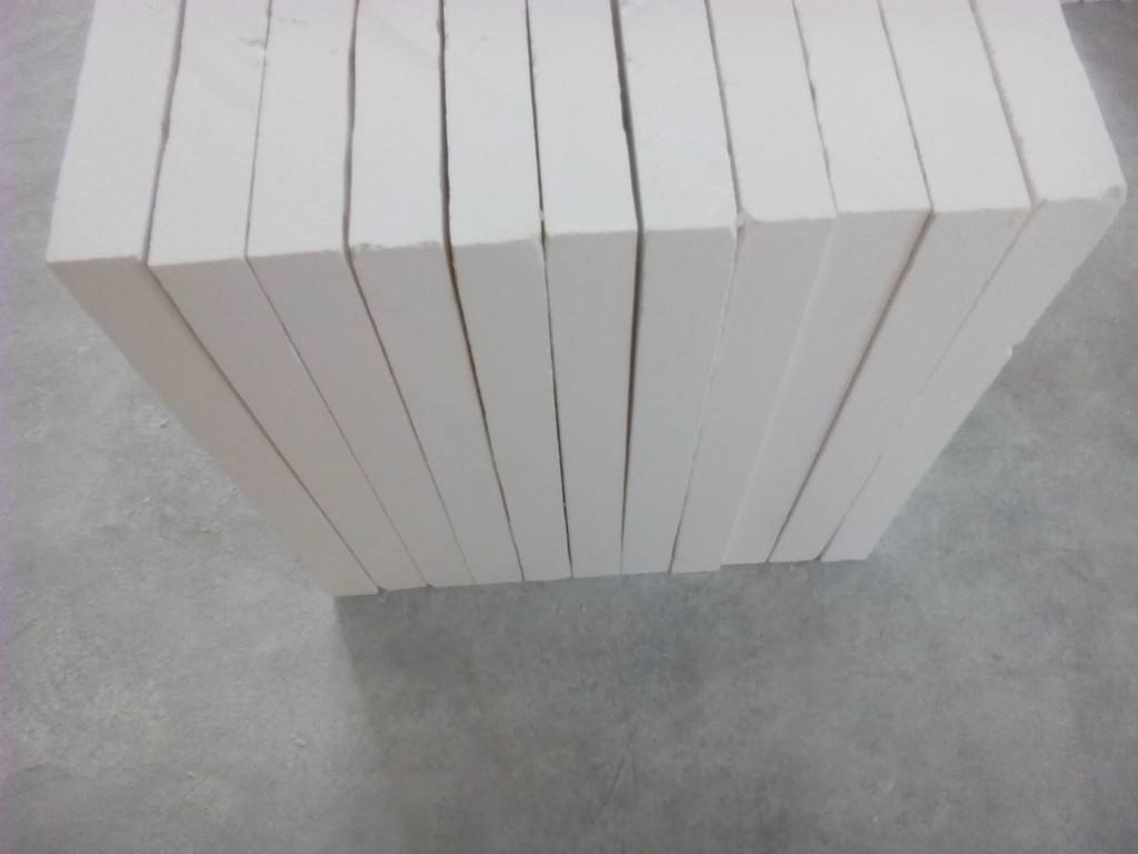 Calcium silicate board