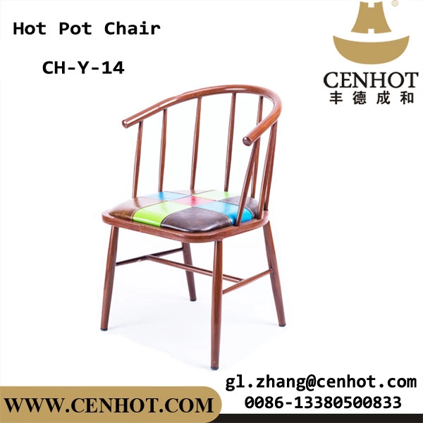 Krzesła restauracyjne CENHOT z metalową ramą na sprzedaż