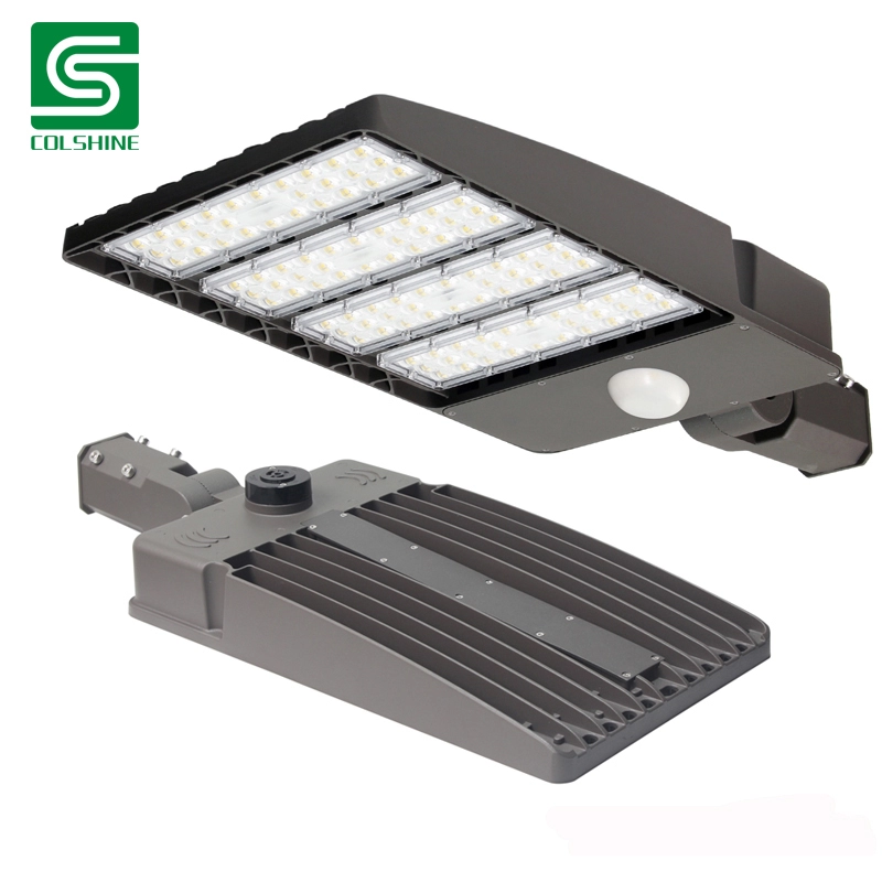 Zewnętrzne oświetlenie LED Shoebox o mocy 300 W z możliwością przyciemniania z mocowaniem na fotokomórkę