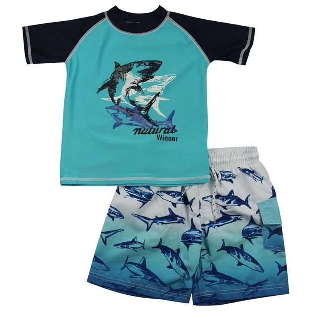 Niebiesko-czarna osłona na wysypkę i kąpielówki z rekinami
