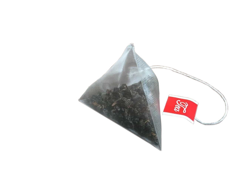 Maszyna pakująca saszetki z czarną herbatą Pyramidt C21DX-2 (wersja zintegrowana)