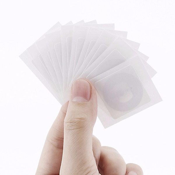 Naklejki na karty RFID 13,56 MHz Etykiety NFC Naklejka rfid na kartę dostępu