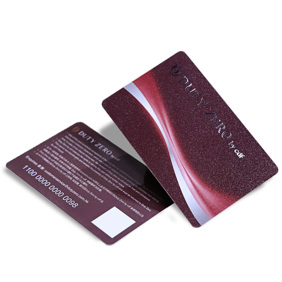CR80 Plastikowa karta RFID IC świecąca w kolorze srebrnym