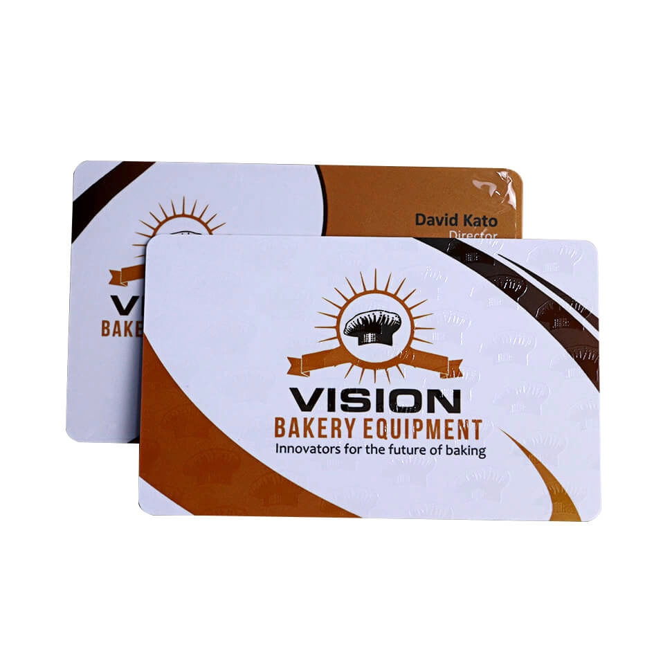 Plastikowe wizytówki firmowe z PCV z plamką UV
