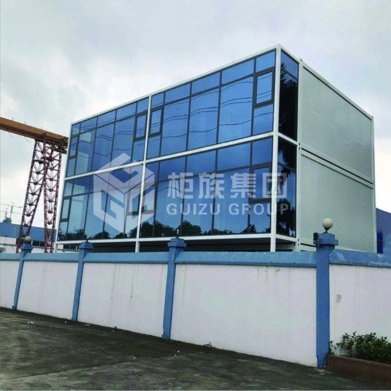 Fabryka produkuje płaskie opakowania pojemników domowych, wyprodukowanych w Chinach