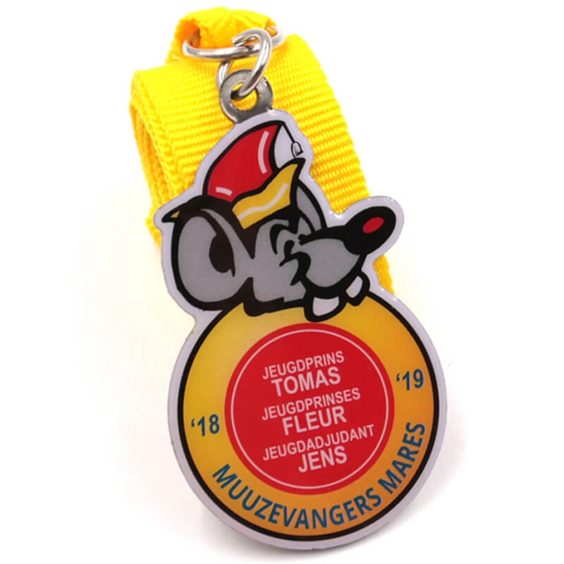 Personalizacja metalowego medalu z logo myszy epoksydowej